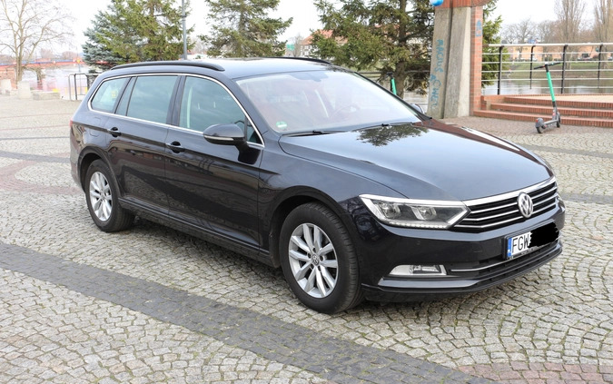 Volkswagen Passat cena 59000 przebieg: 193000, rok produkcji 2017 z Wiązów małe 211